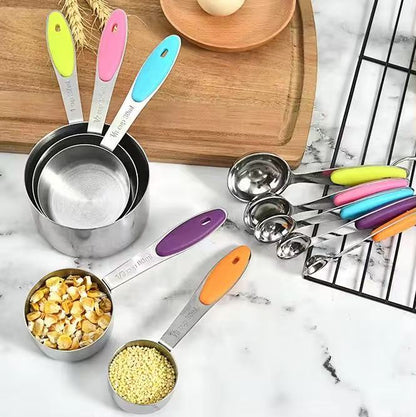 Silicone handle stainless steel measuring cup and measuring spoon set, scale-reading kitchen baking tool set