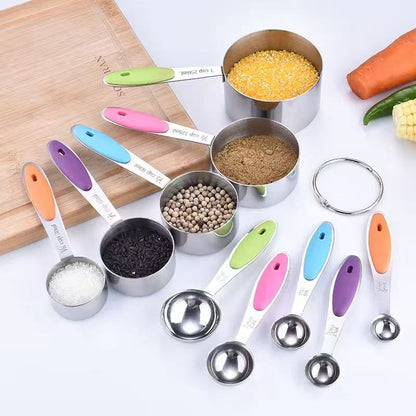 Silicone handle stainless steel measuring cup and measuring spoon set, scale-reading kitchen baking tool set