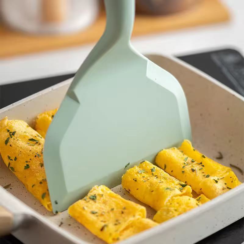 High-temperature resistant non-stick pan wooden handle silicone spatula