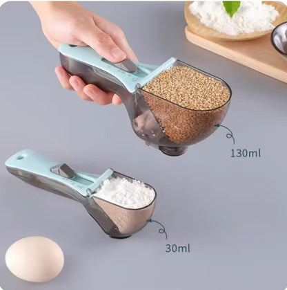 Adjustable plastic measuring spoon set