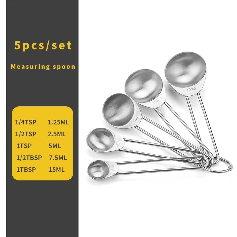 Measuring cup and measuring spoon baking tool set