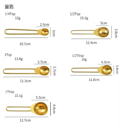 Measuring cup and measuring spoon baking tool set