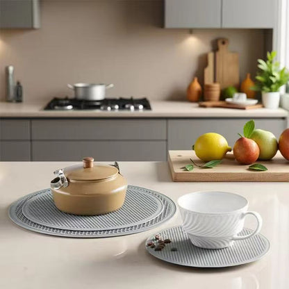 Household kitchen silicone heat insulation pad