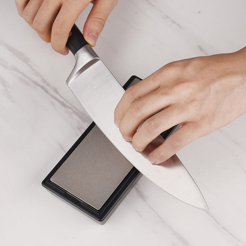 Multi-functional adjustable-angle drum knife sharpener