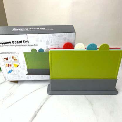 Kitchen household type cutting board / Food-grade baby complementary food plastic cutting board - PP cutting board set of four pieces